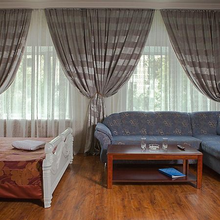 Hotel Topaz Astana Eksteriør bilde